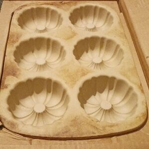 Pampered Chef Fluted Pan